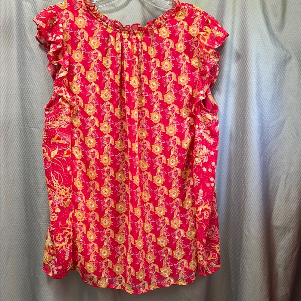 Pink Ruffled Sleeveless Blouse with V-Neck - Picture 8 of 11